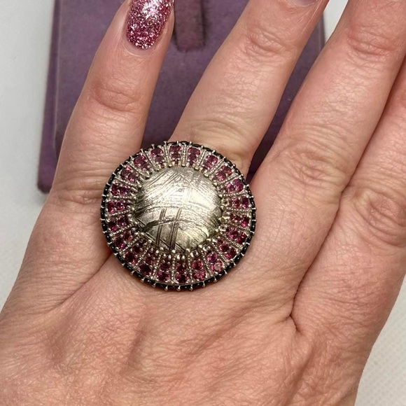 Vintage Sterling Silver Ruby and Black Spinel Ring - Picture 5 of 6